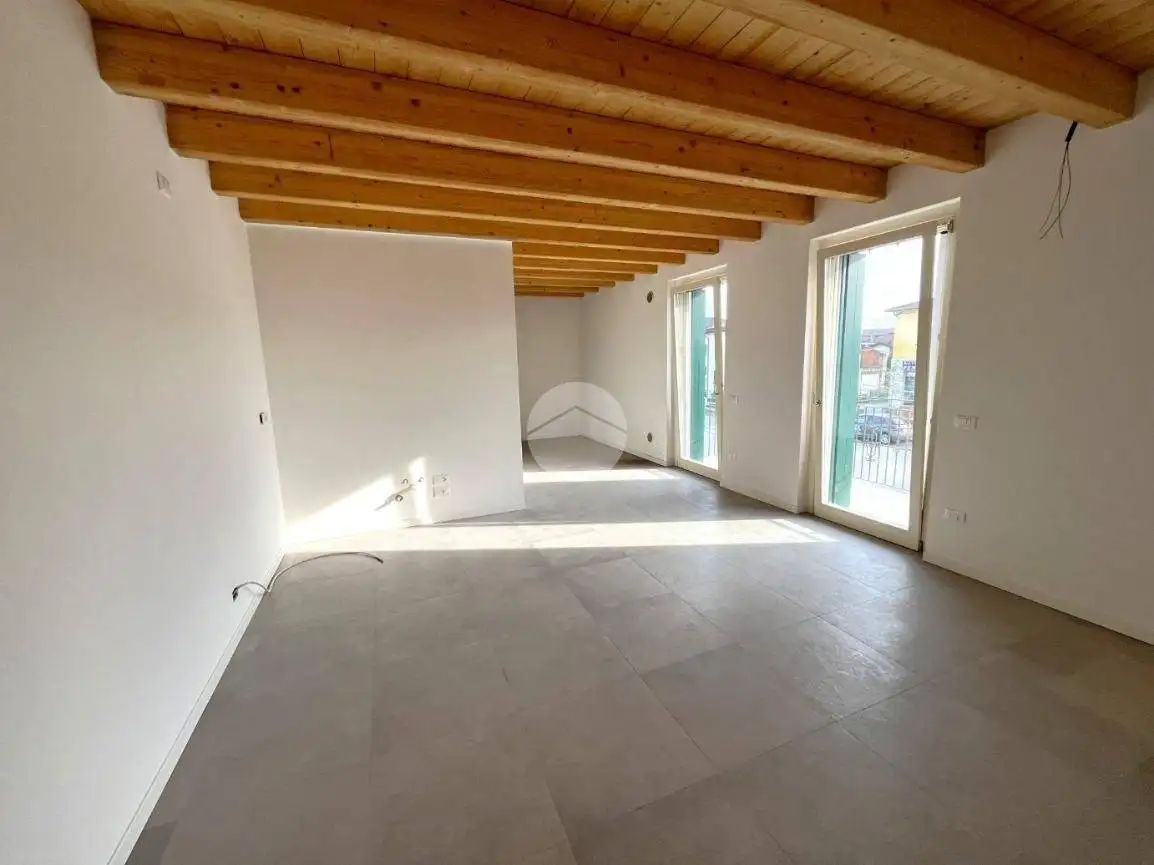 Bilocale piazza Roma 15, Centro, Buttapietra - foto 3