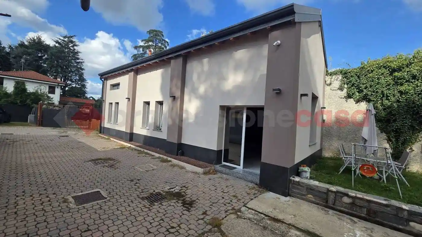 Casa indipendente in vendita a Busto Garolfo