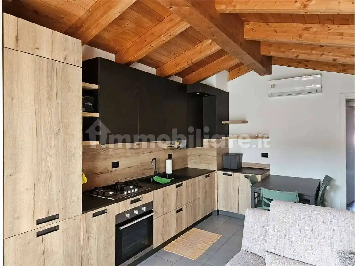 Appartamento in vendita a Guanzate