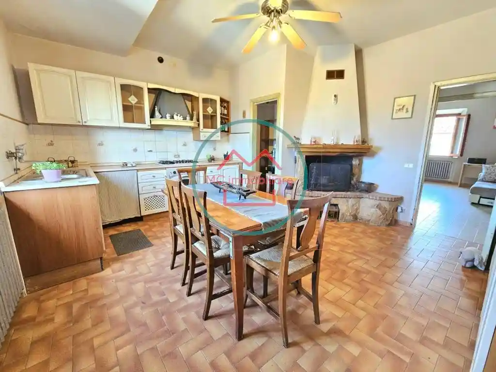 Appartamento in vendita a Uzzano