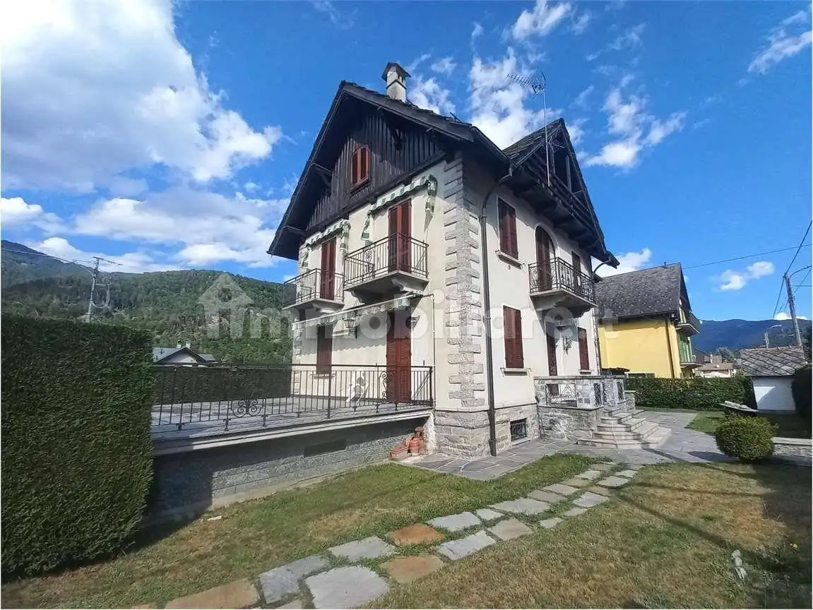 Villa in vendita a Malesco