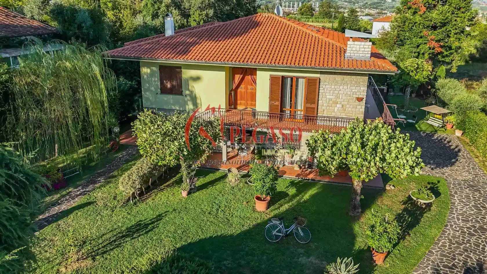 Villa in vendita a Pescia