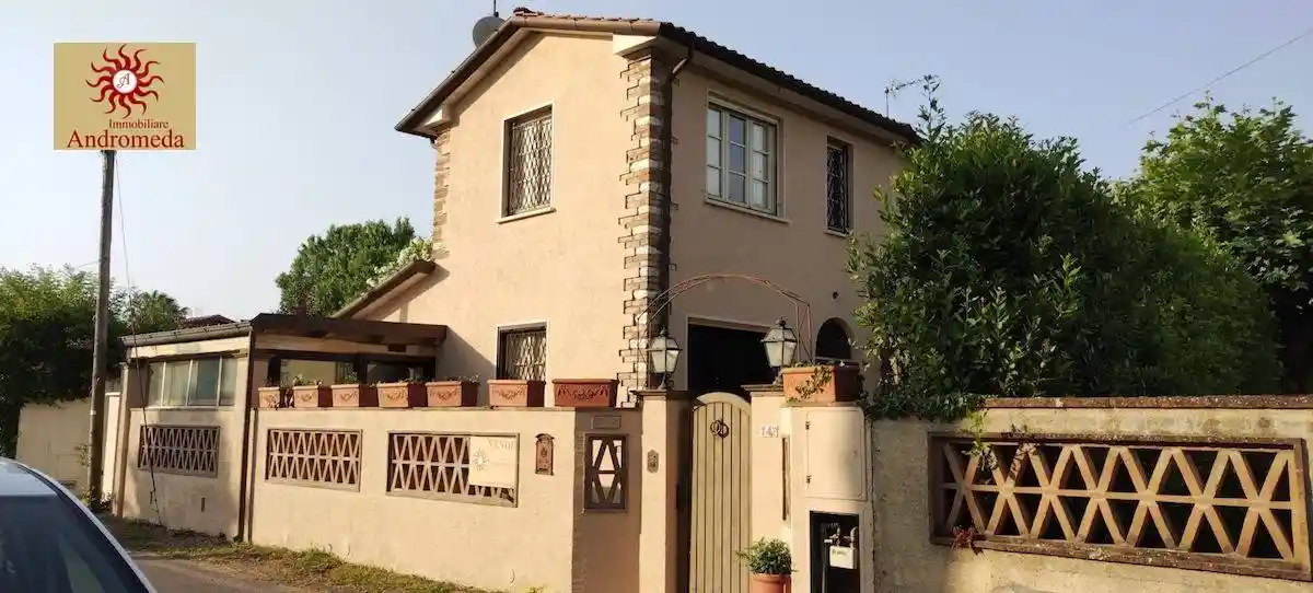Casa indipendente in affitto a Forte dei Marmi