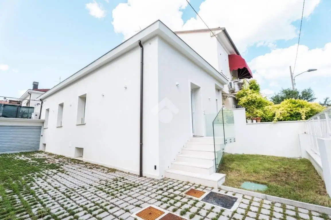 Villa in vendita a Rimini