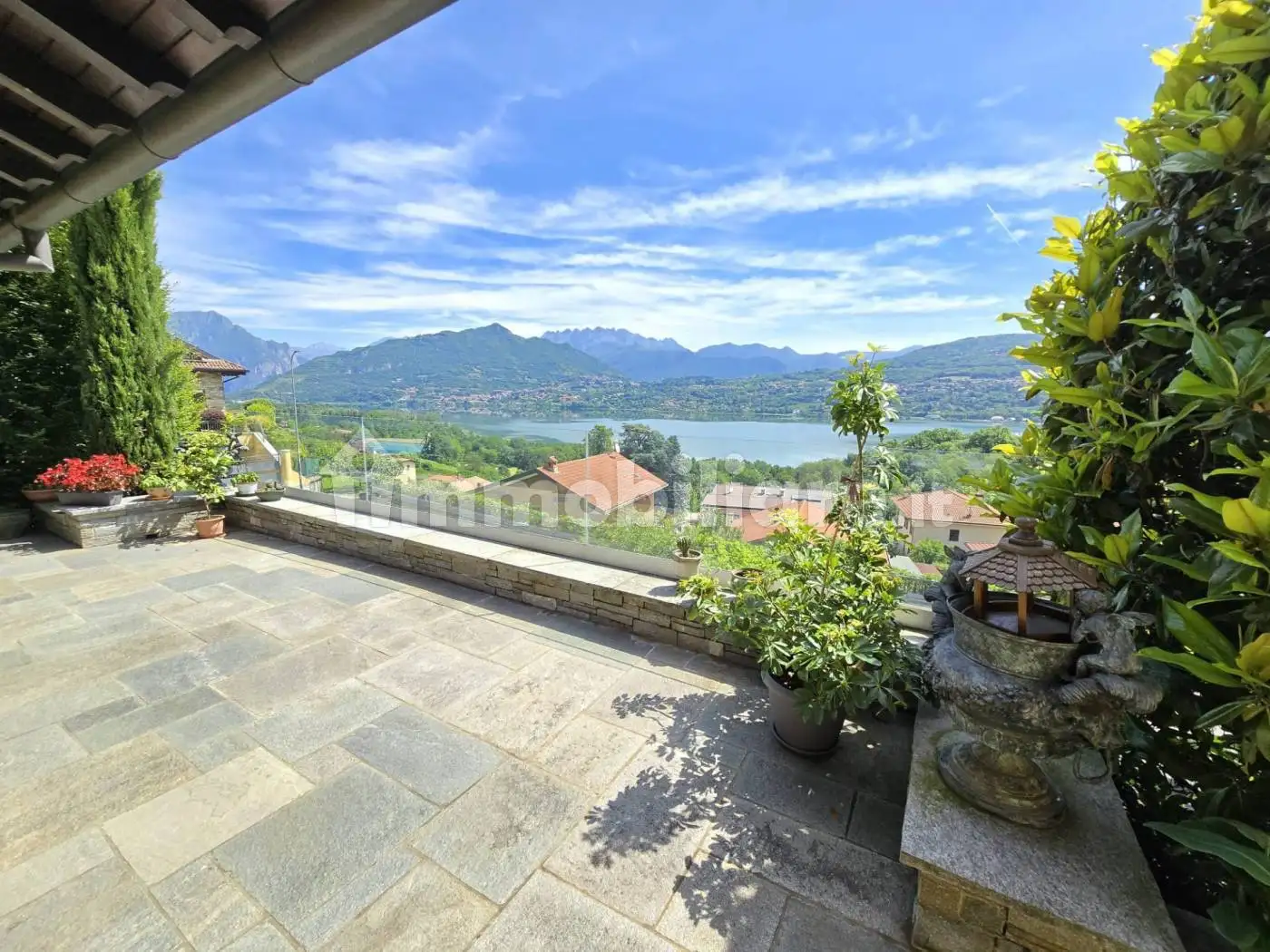 Villa in vendita a Annone di Brianza