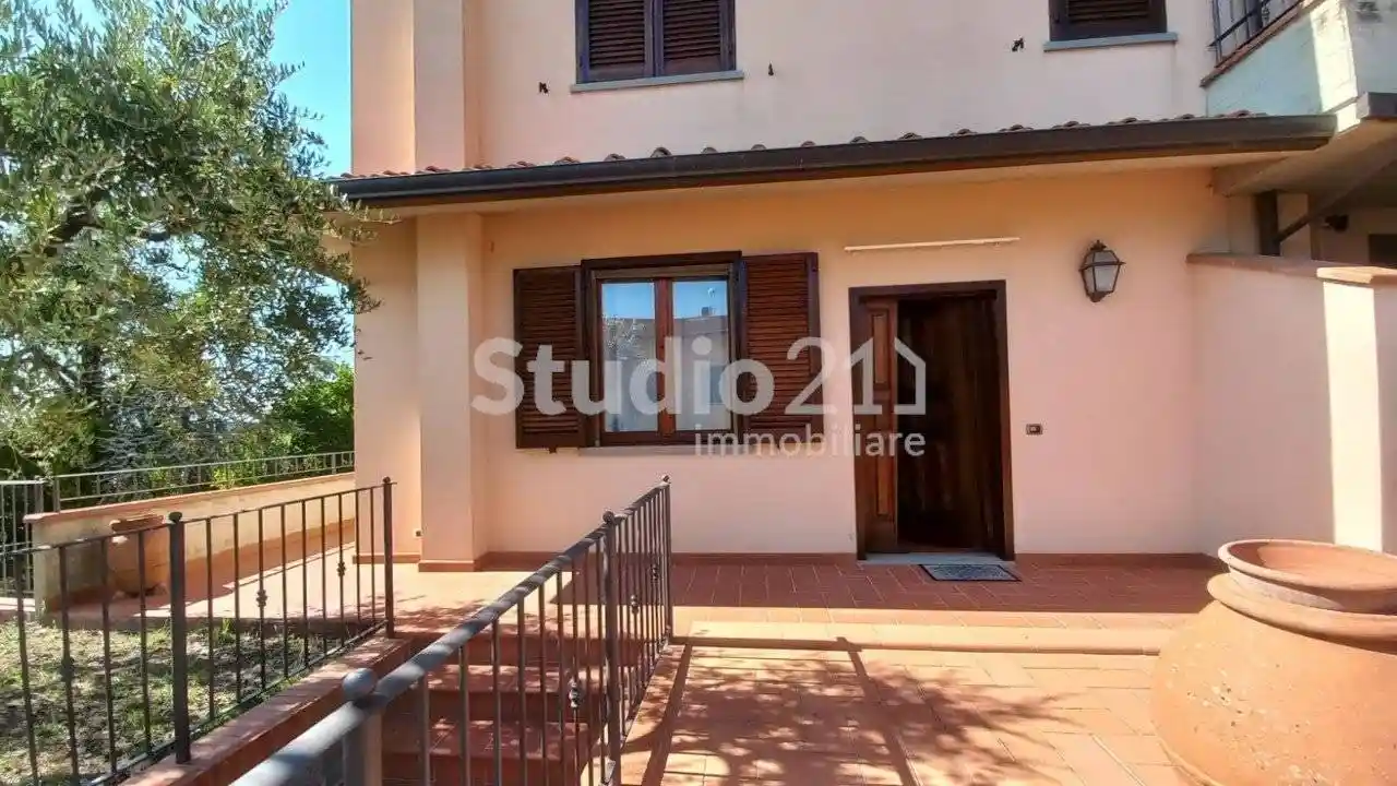 Villetta a schiera - foto 2