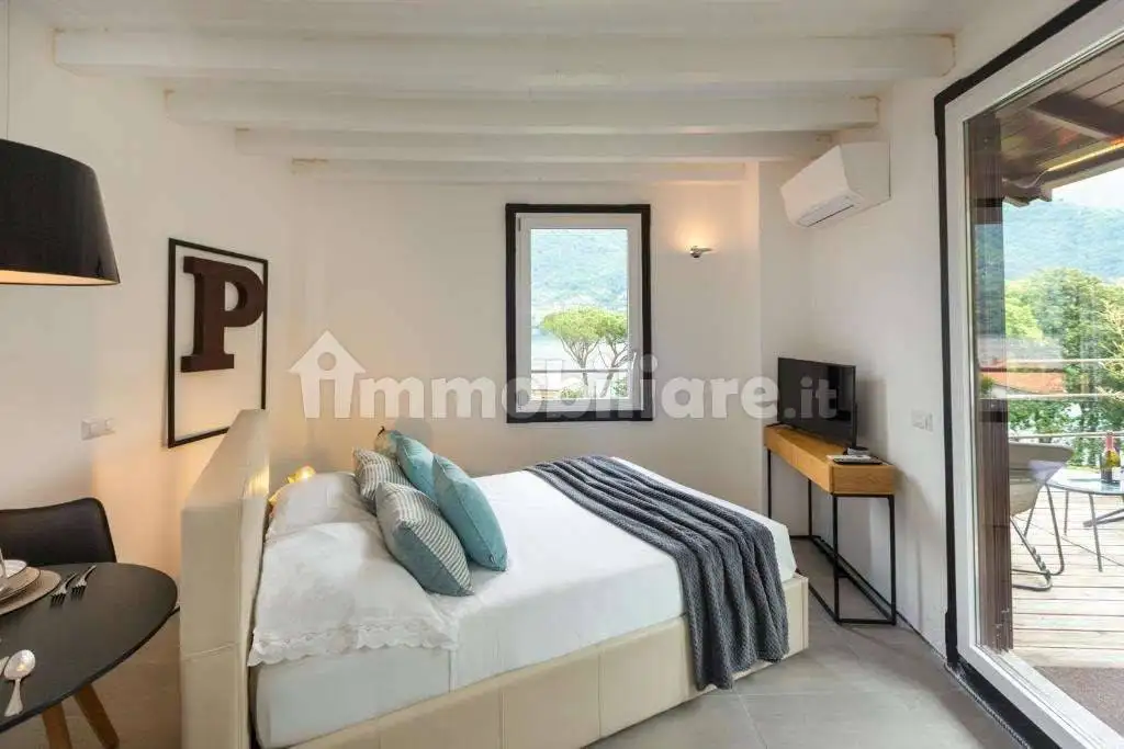 Appartamento in vendita a Laglio