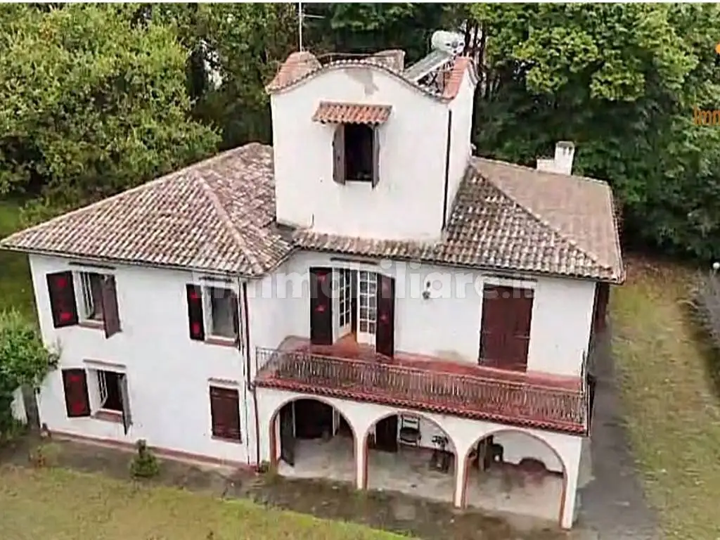 Villa in vendita a Meldola