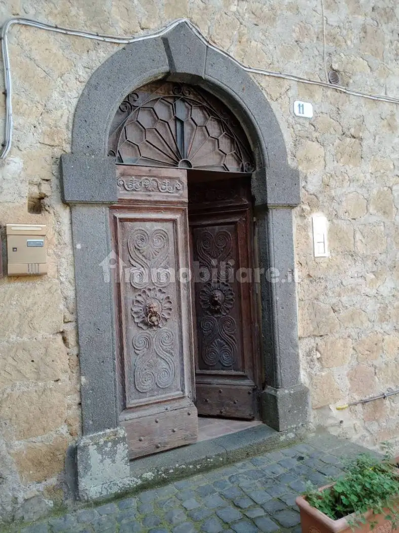 Appartamento in vendita a Grotte di Castro