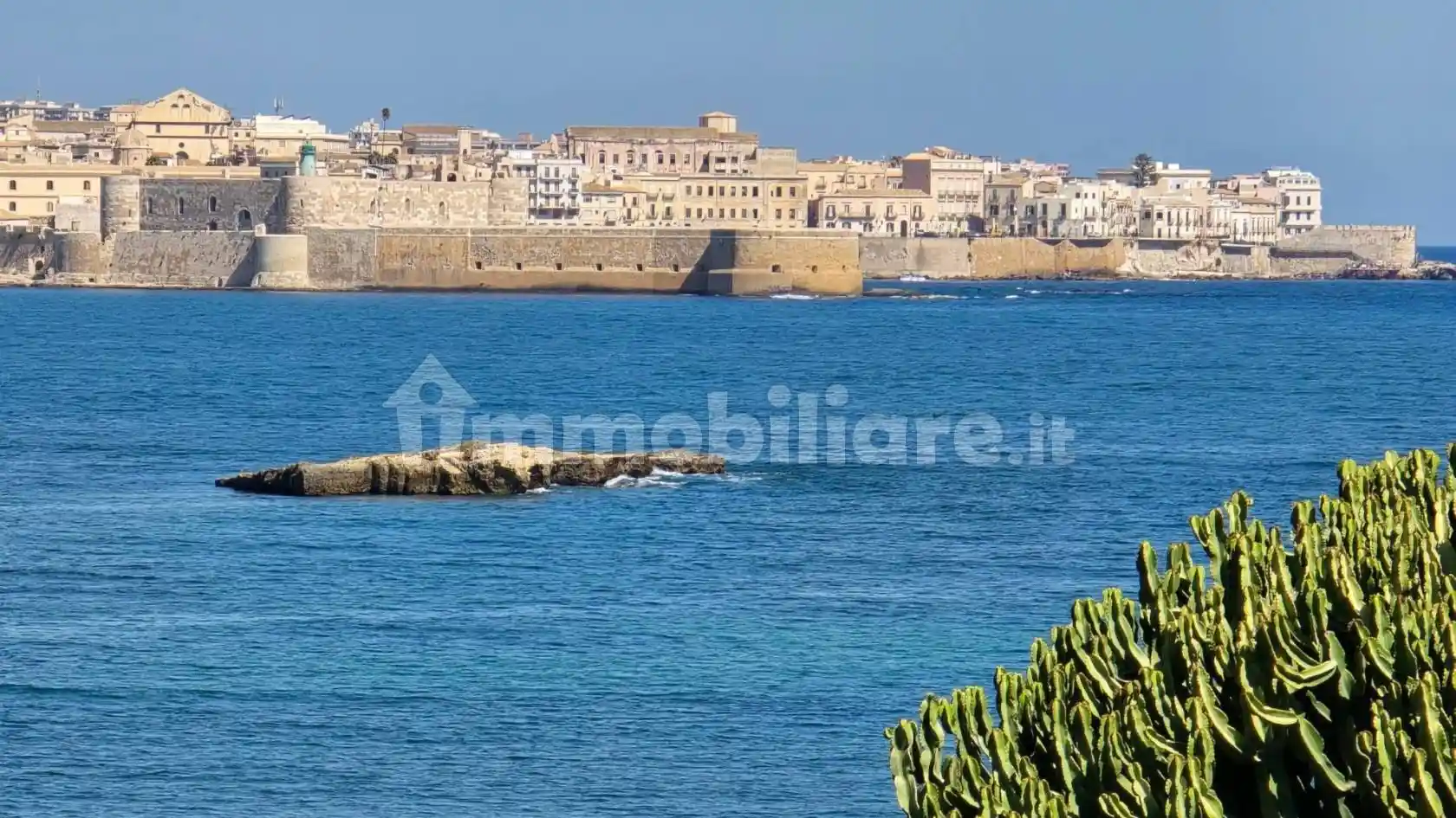 Villa unifamiliare via La Maddalena 35, Isola, Siracusa - foto 3