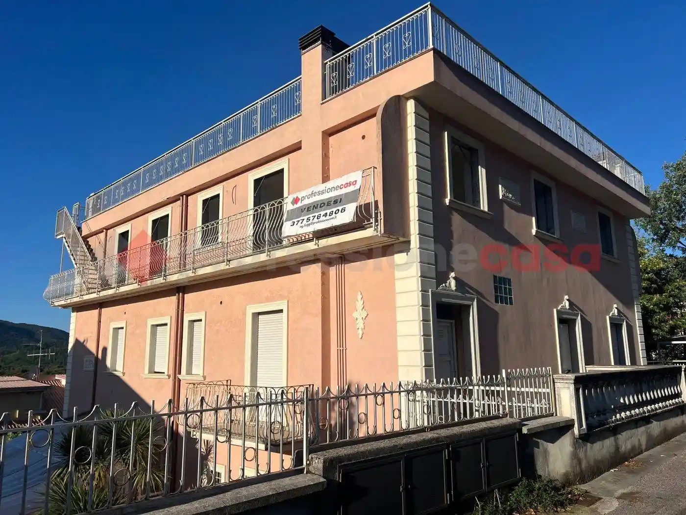 Palazzo - Edificio in vendita a Fiuggi