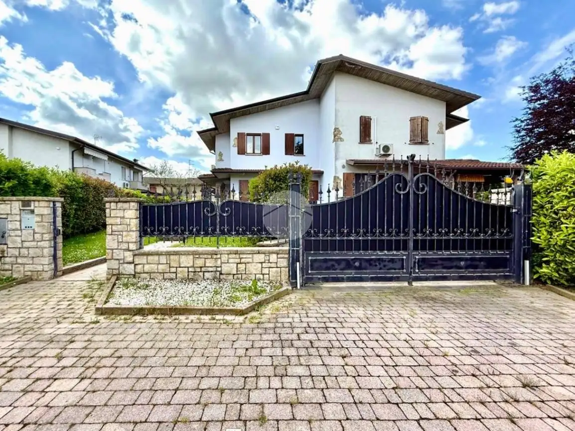 Villa in vendita a Poncarale