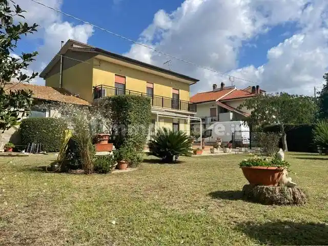 Villa unifamiliare Strada del Crocefisso 50, Borgo Santa Maria, Latina - foto 3