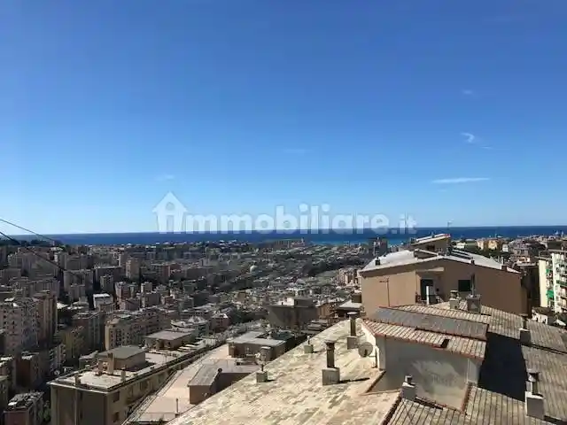 Appartamento in vendita a Genova