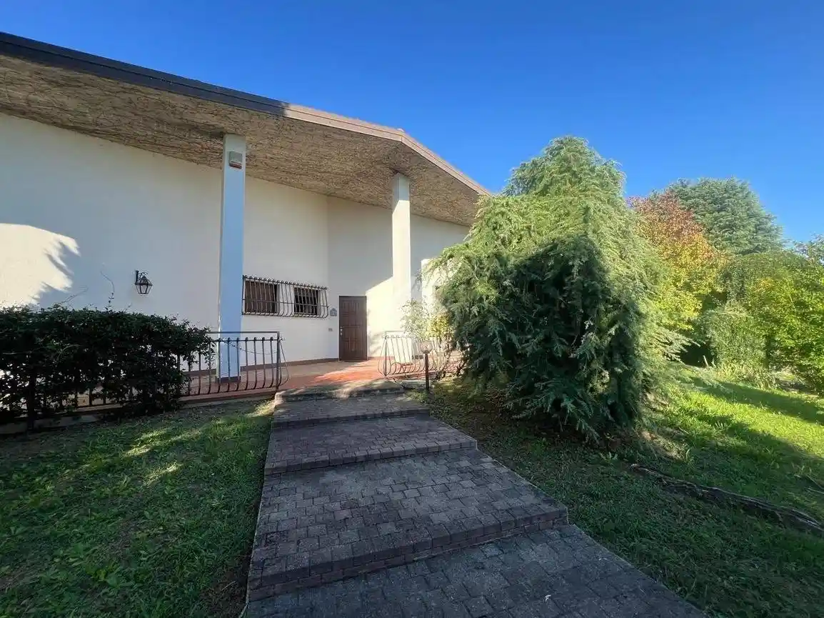 Villa in vendita a Fara Gera d'Adda