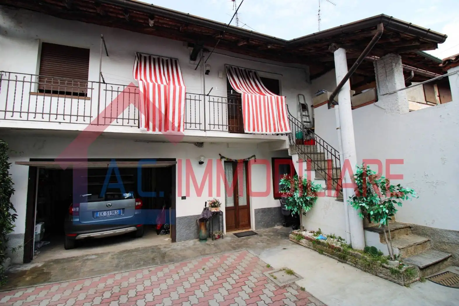 Appartamento in vendita a Golasecca