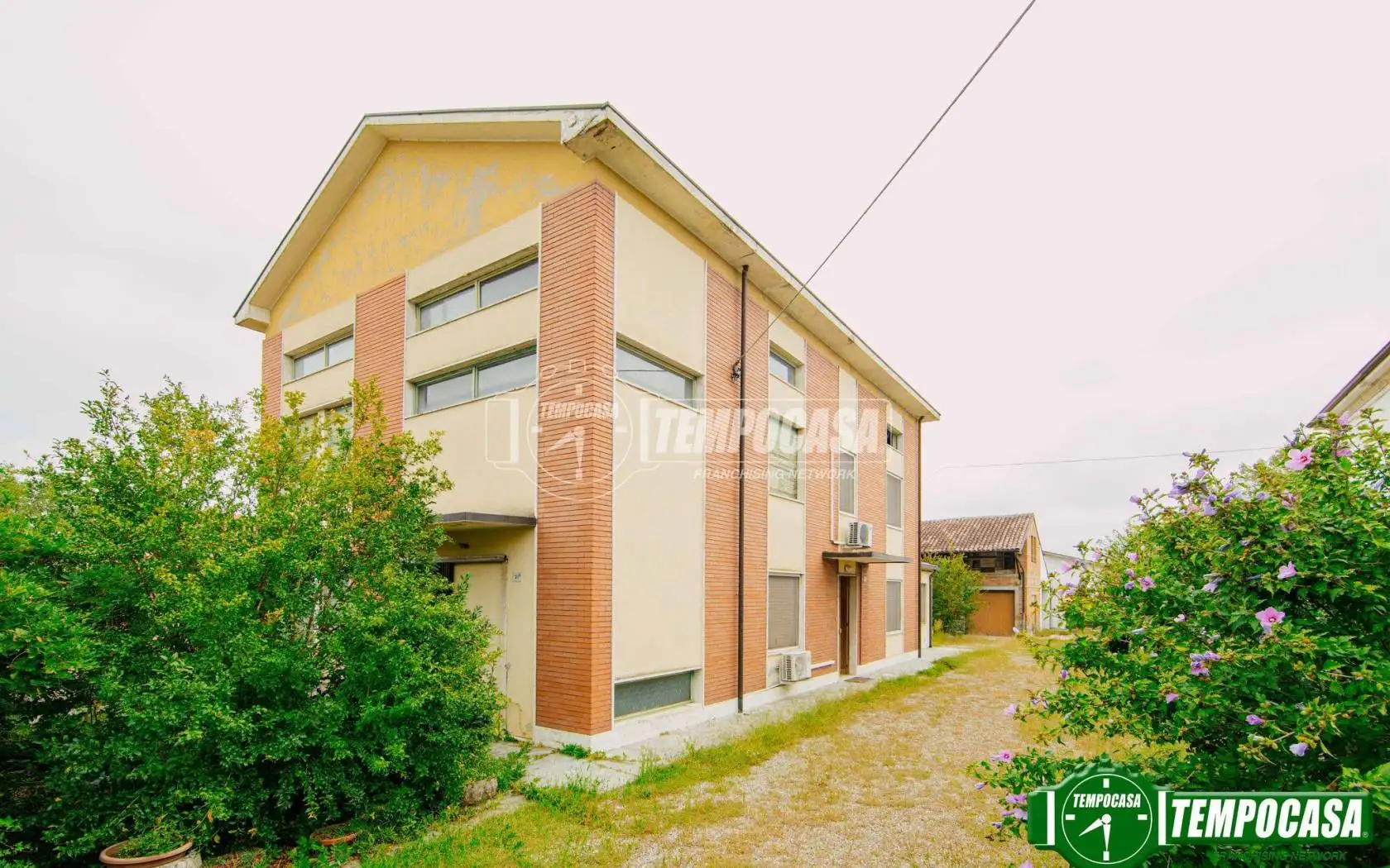 Villa in vendita a Bressana Bottarone