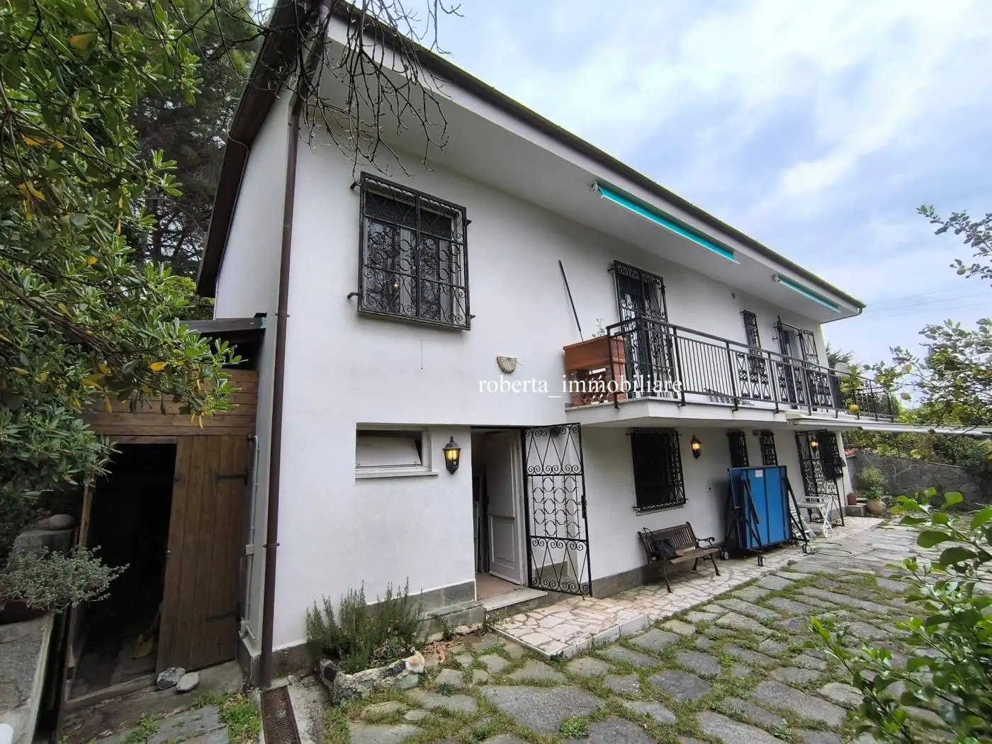 Villa in vendita a Varazze