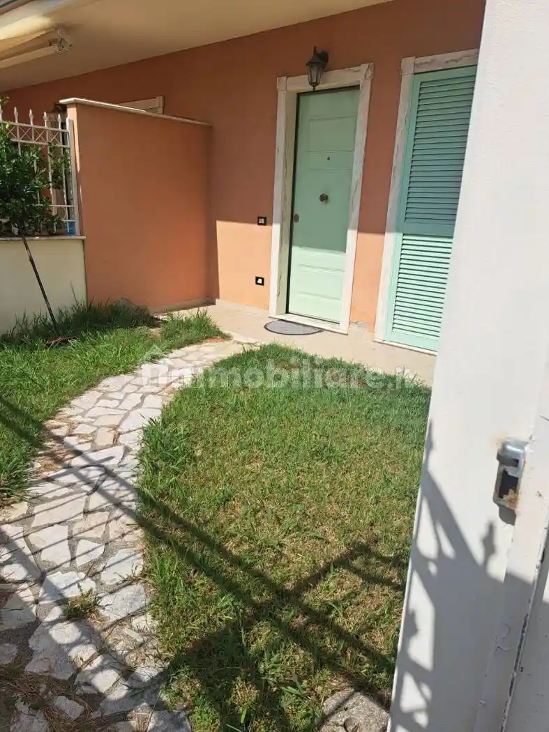 Villetta a schiera in vendita a Carrara