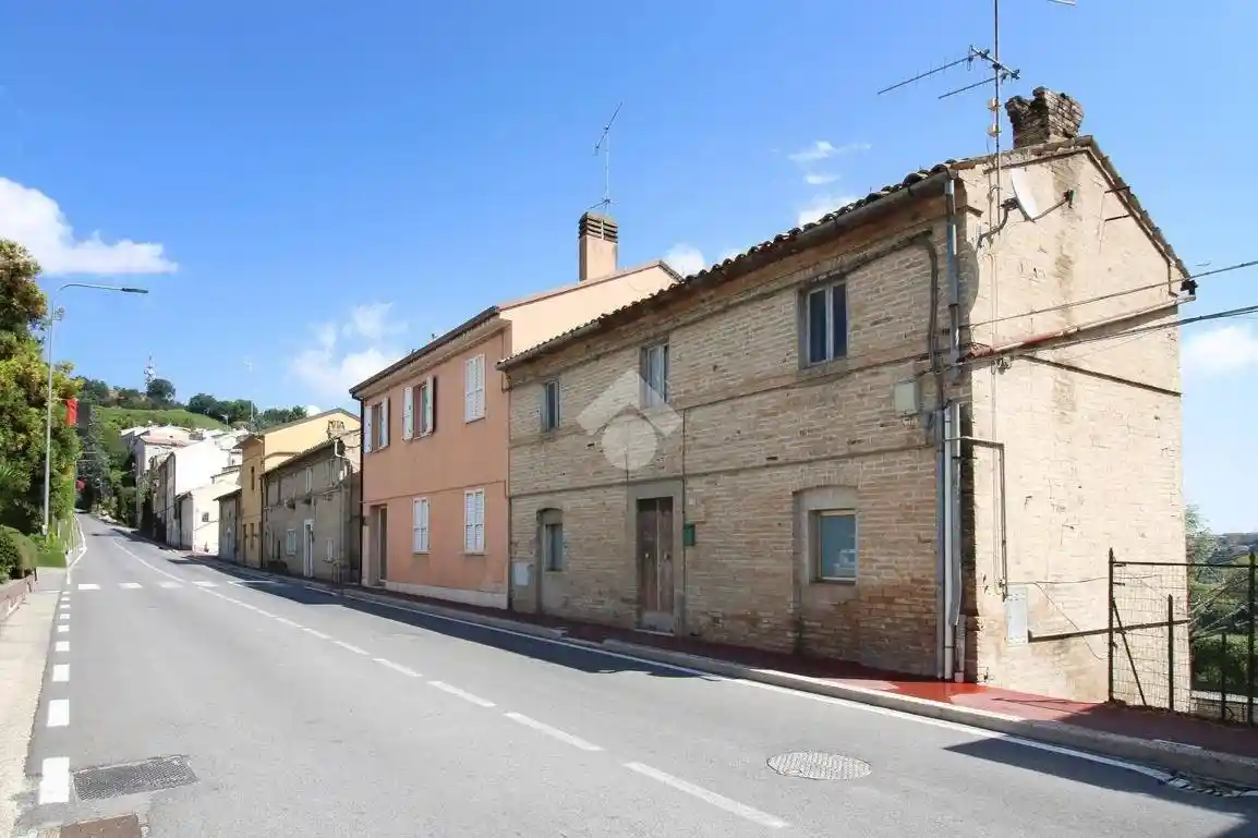 Casa indipendente in vendita a Fermo