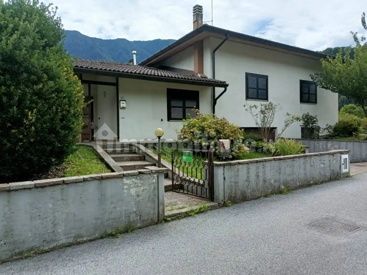 Villa unifamiliare via Paveit 5, Centro, Cavazzo Carnico - foto 3