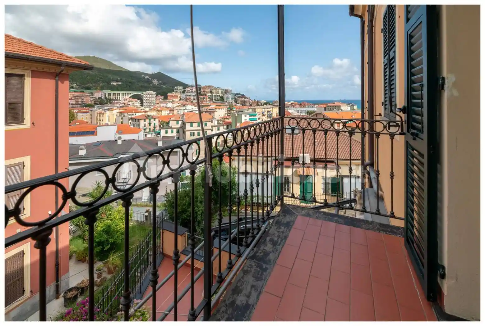 Appartamento in vendita a Varazze