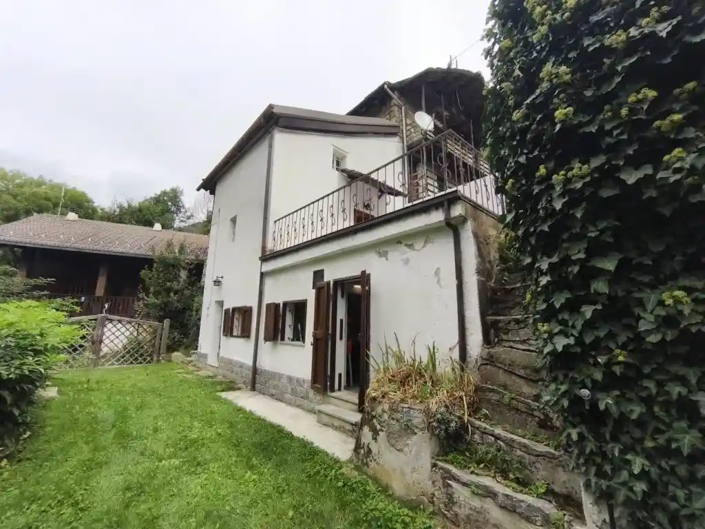 Casa indipendente in vendita a Perosa Argentina