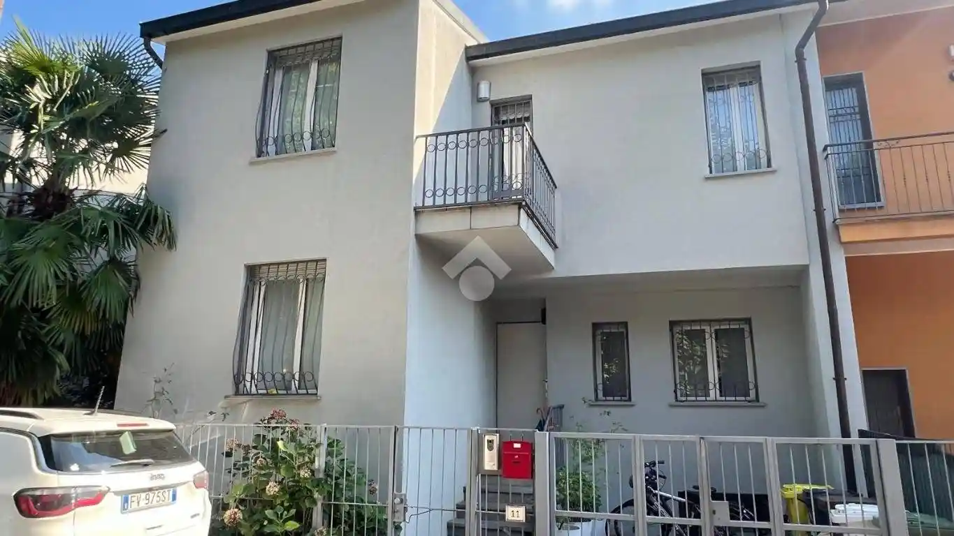 Villa in vendita a Novate Milanese