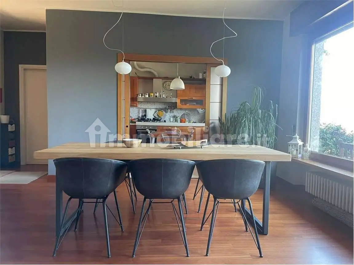 Villa in vendita a Ranco