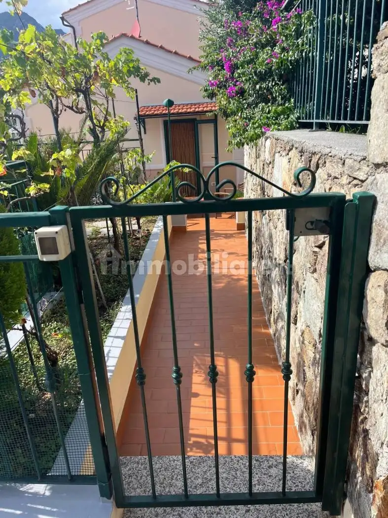 Appartamento in vendita a Magliolo