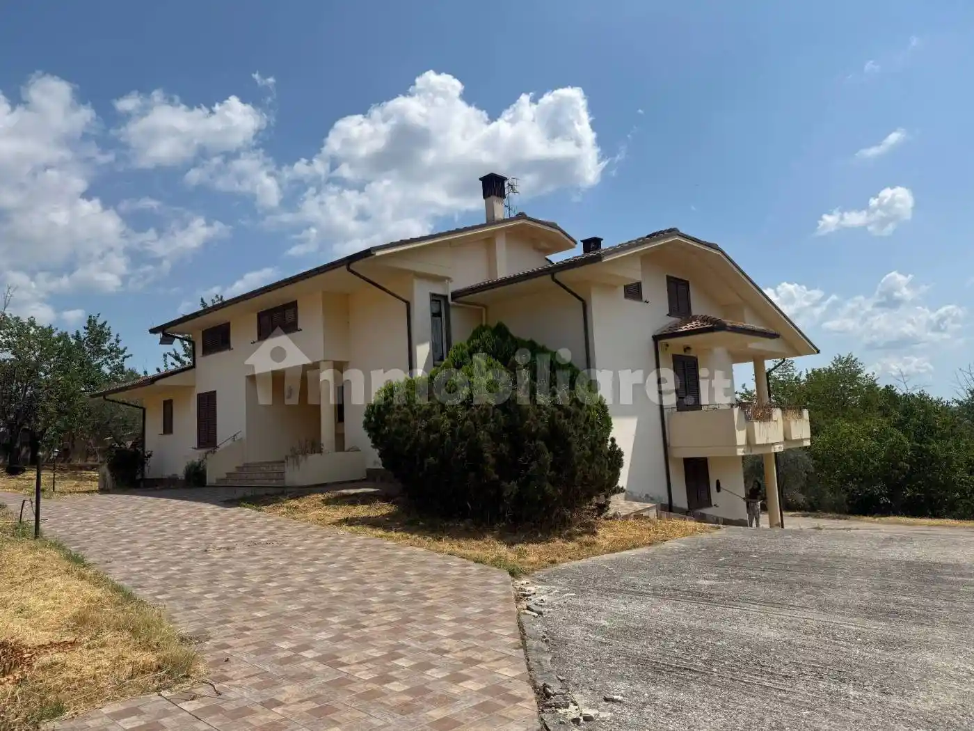 Villa in vendita a Colledara