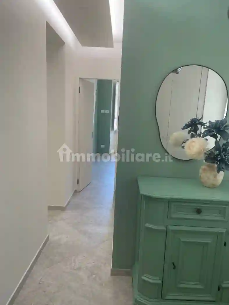 Trilocale via Foro Severiano 2, Centro Storico, Terracina - foto 4