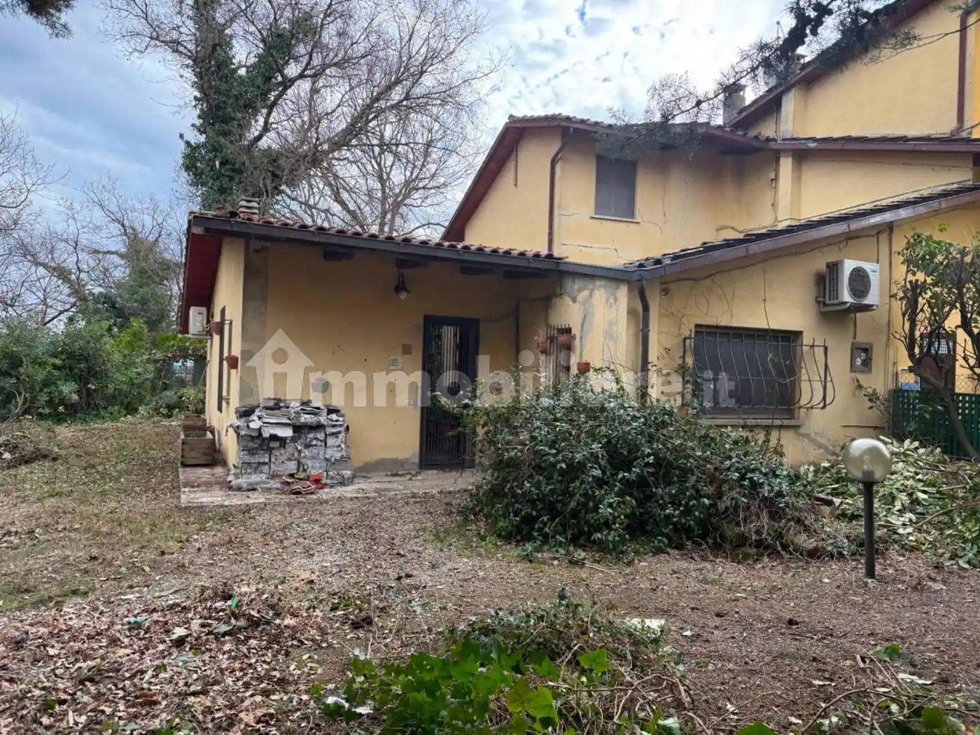 Villa in vendita a Sarteano