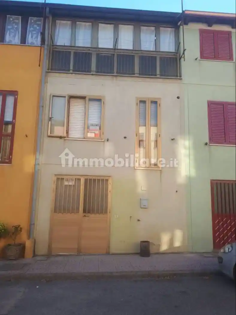 Terratetto unifamiliare via Francesco Berlinguer 89, Fabrizia - foto 2