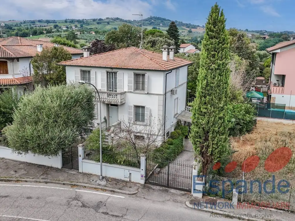 Villa in vendita a Forlì
