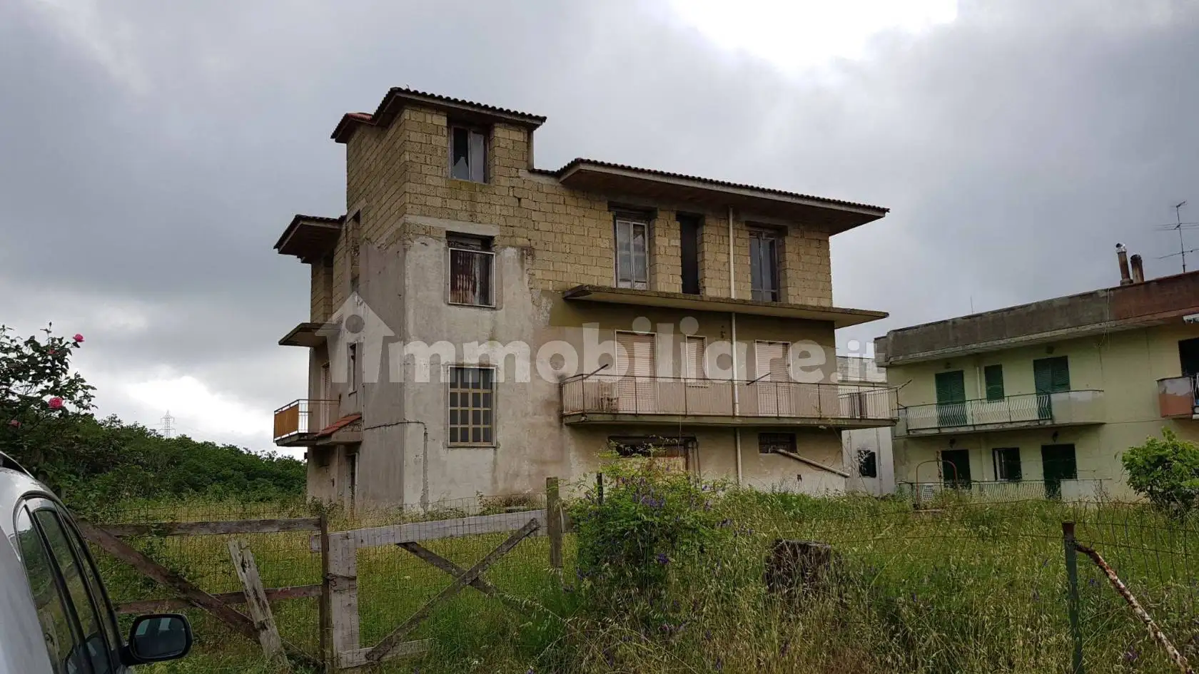 Palazzo - Edificio in vendita a Marano di Napoli
