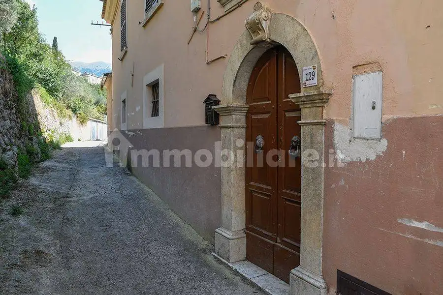 Appartamento in vendita a Campoli Appennino