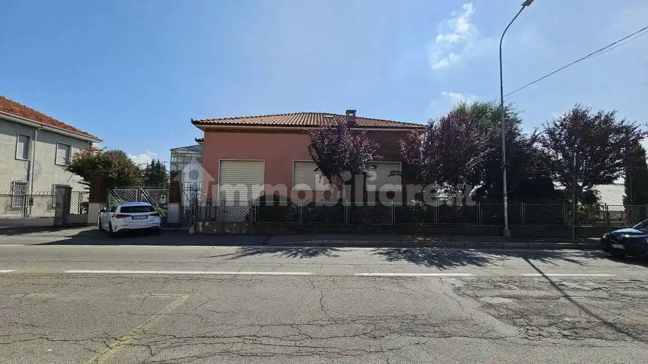Villa in vendita a Asti