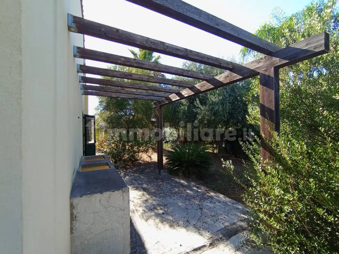 Villa in vendita a Campofelice di Roccella