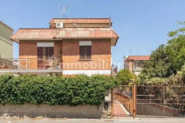 Bilocale via Alessandro Stoppato, Romanina, Roma - foto 2