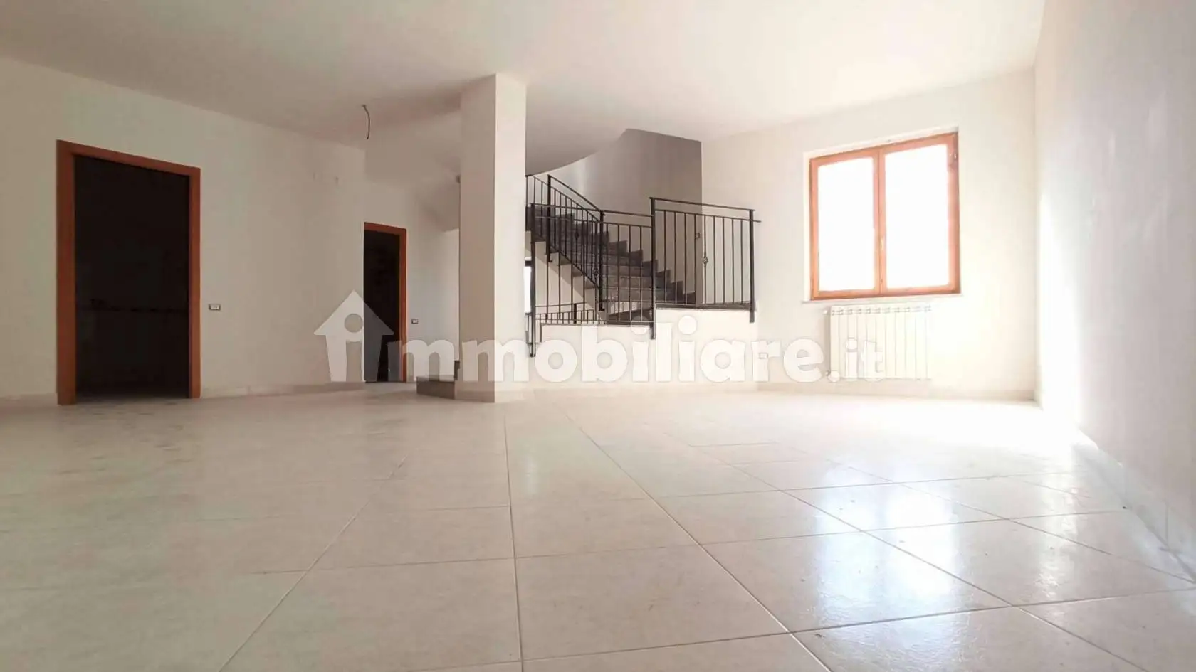 Palazzo - Edificio in vendita a Corbara