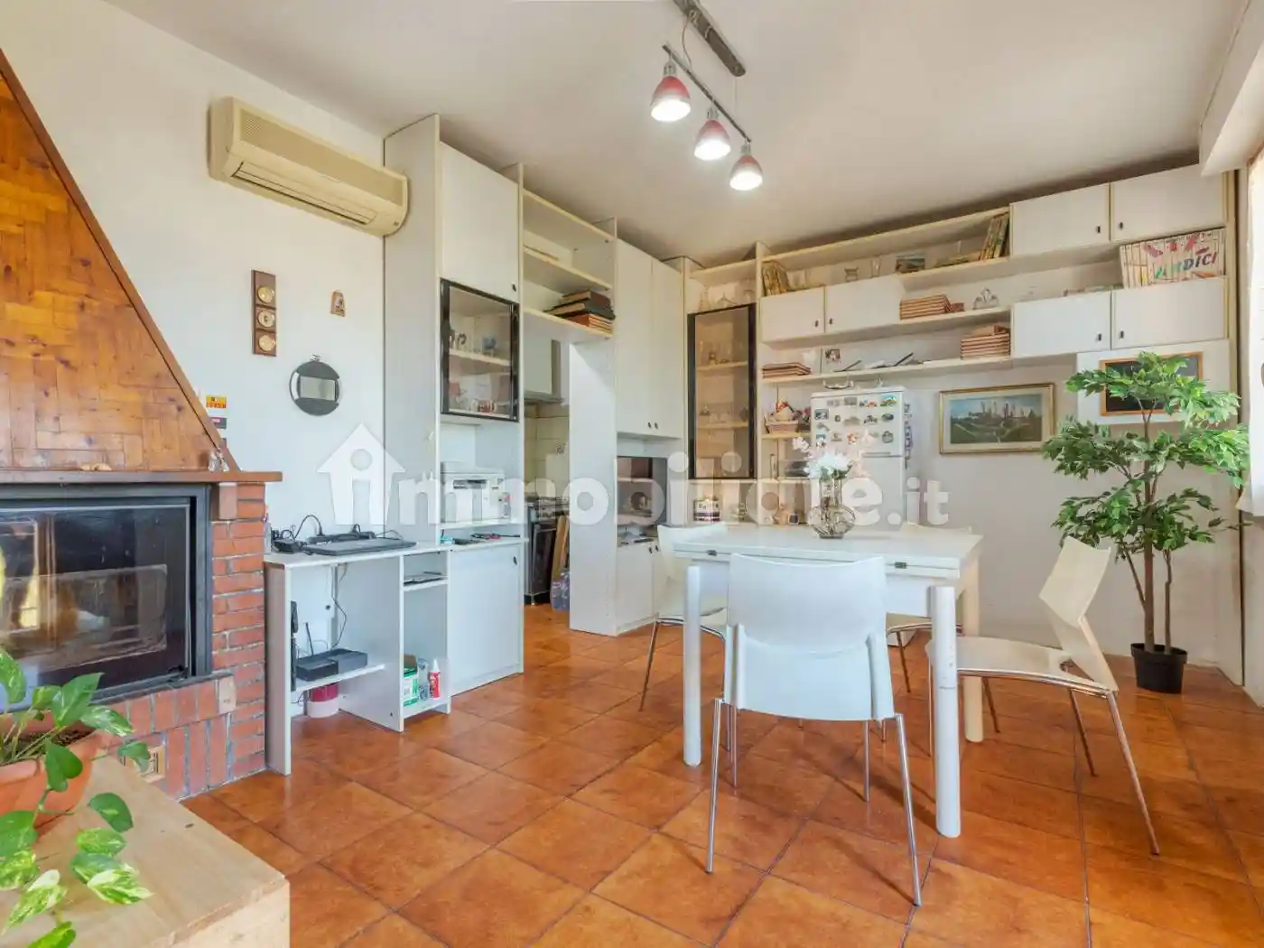 Appartamento in vendita a Casole d'Elsa