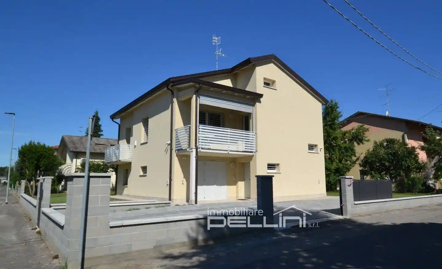 Villa in vendita a Castelnovo di Sotto