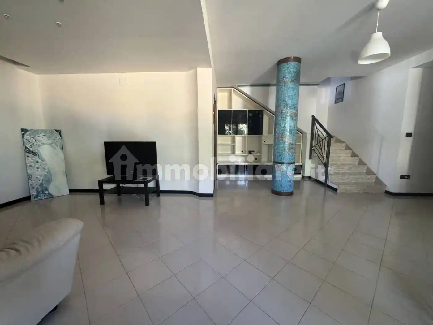 Palazzo - Edificio in Affitto - foto 3