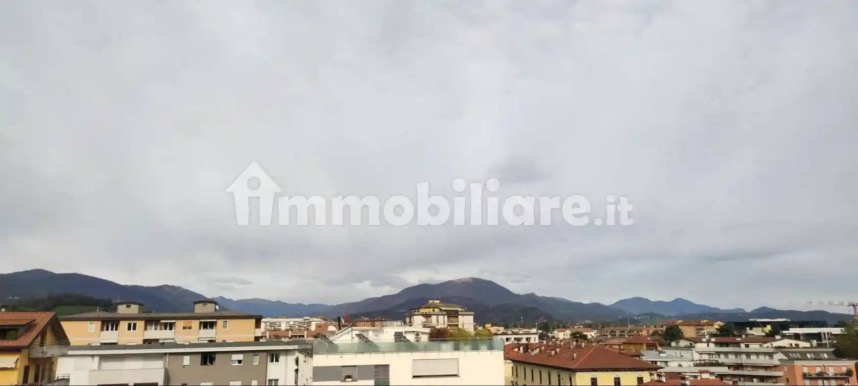 Appartamento in vendita a Bergamo