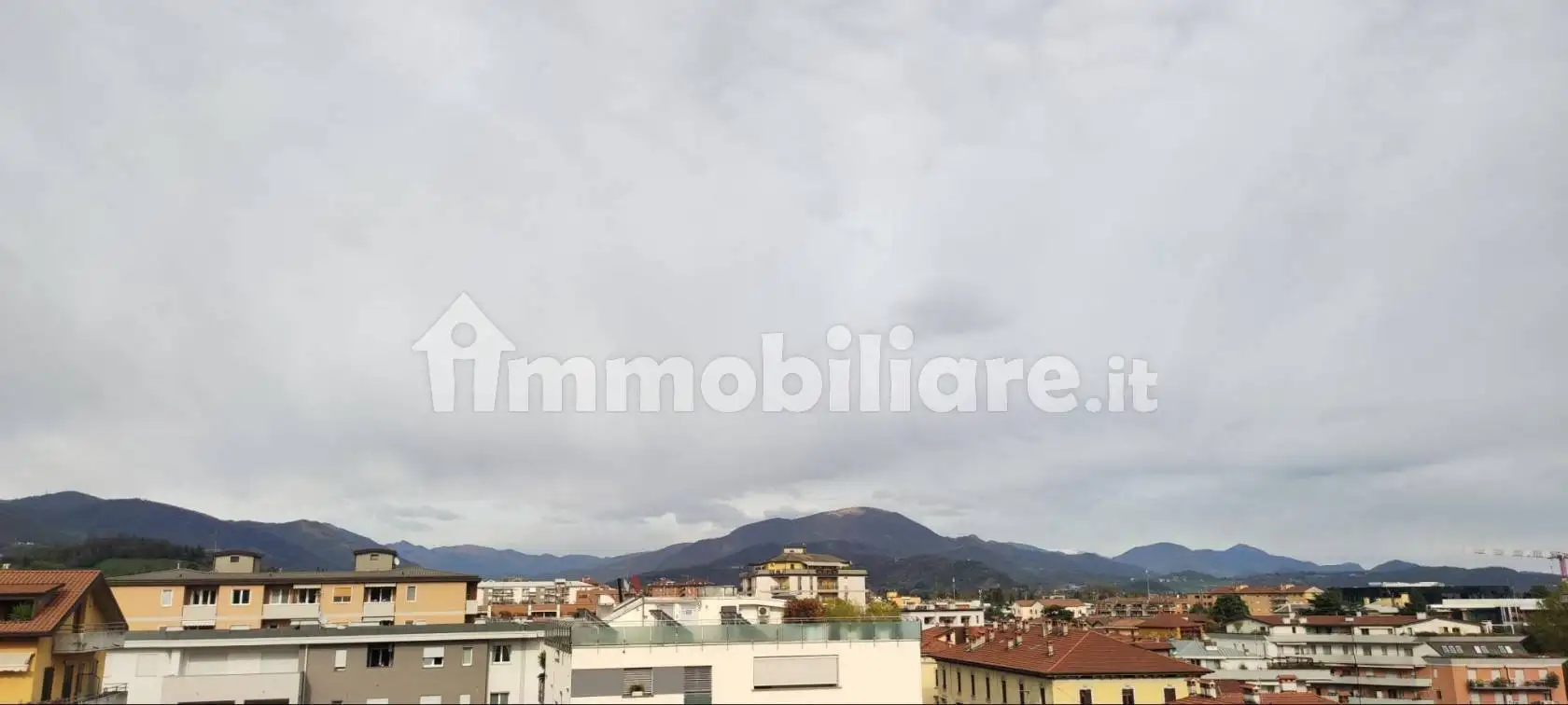 Appartamento in vendita a Bergamo