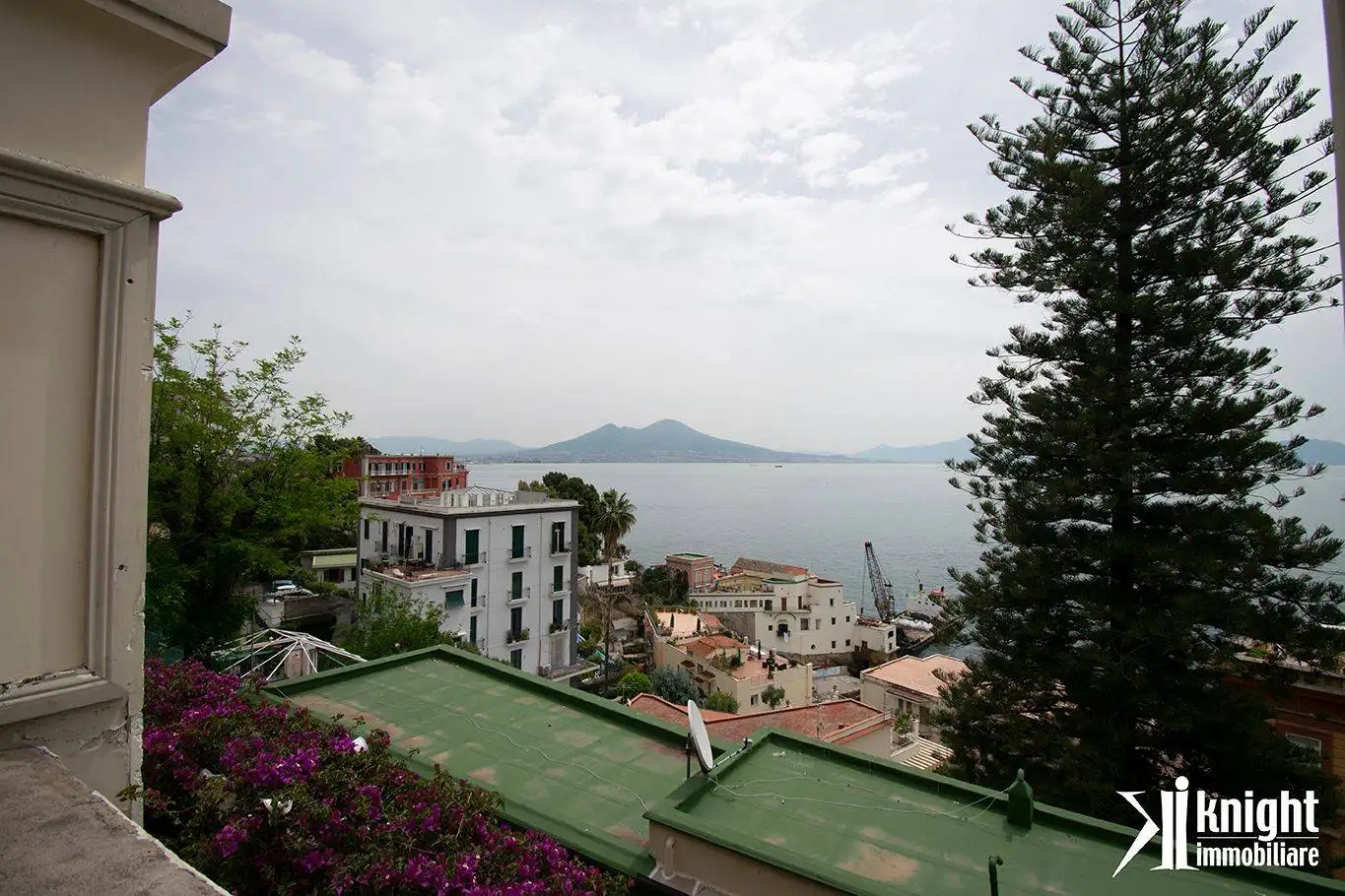 Appartamento in vendita a Napoli
