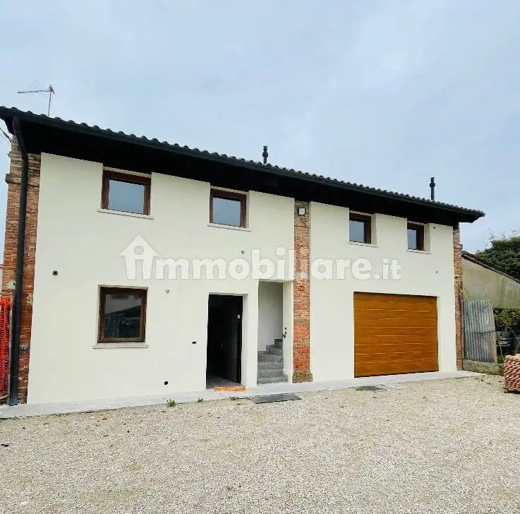 Casa indipendente in vendita a Castelcucco