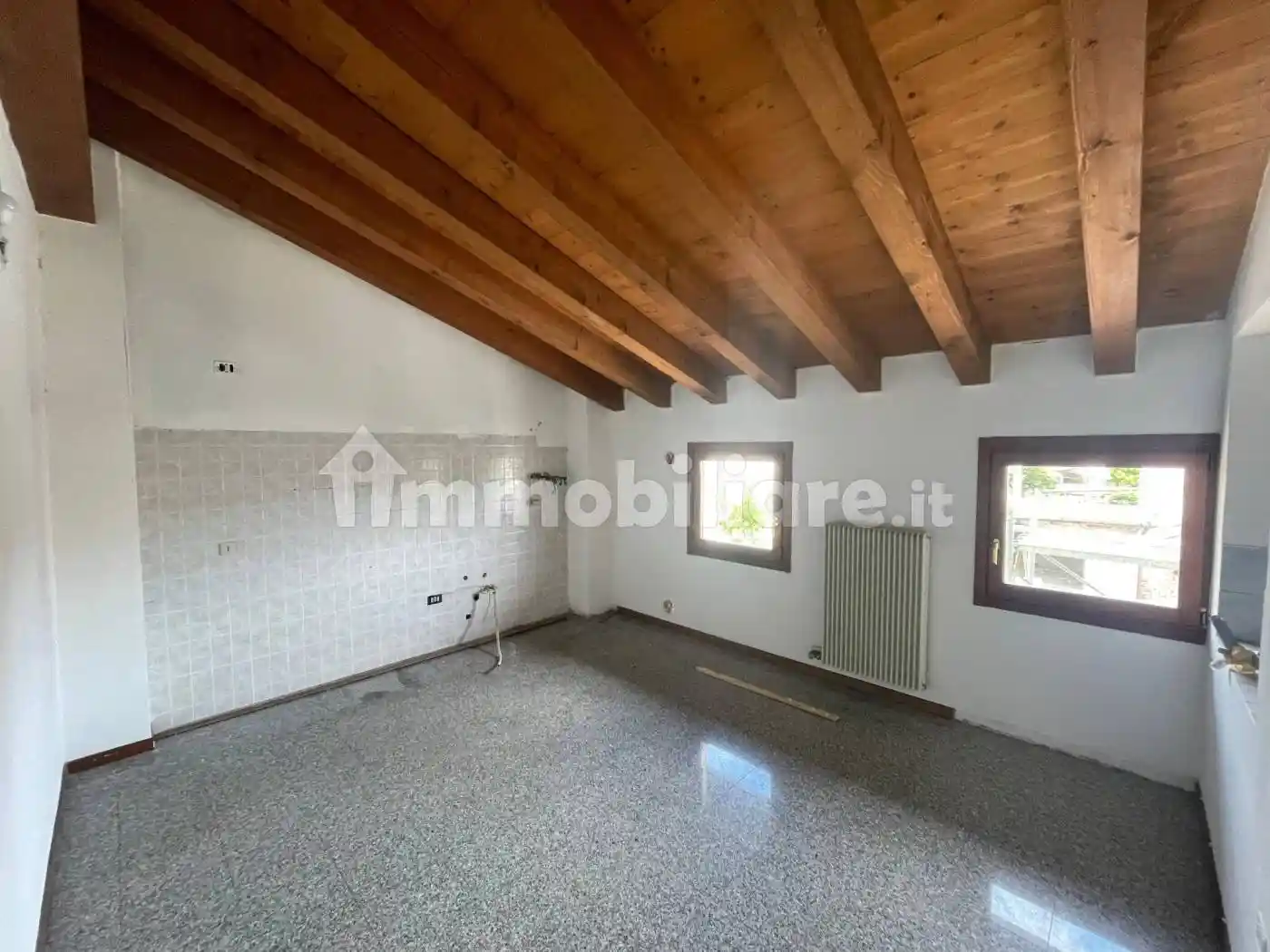 Terratetto unifamiliare 212 m², ottimo stato, Castelcucco - foto 2