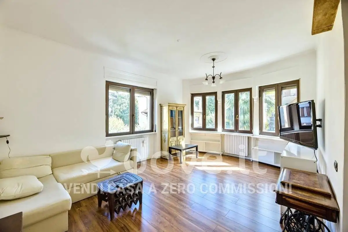 Villa in vendita a Varese